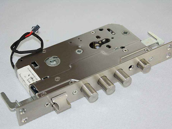 通川24小时上门开锁公司